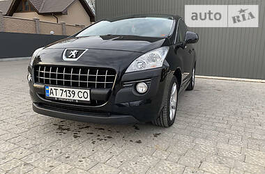 Позашляховик / Кросовер Peugeot 3008 2010 в 
