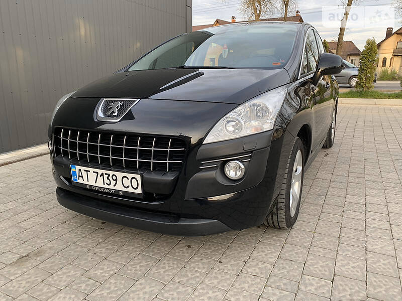 Позашляховик / Кросовер Peugeot 3008 2010 в 