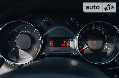 Позашляховик / Кросовер Peugeot 3008 2011 в 