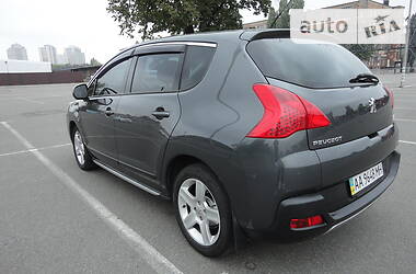 Минивэн Peugeot 3008 2011 в Киеве