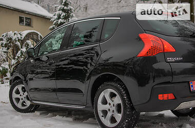 Позашляховик / Кросовер Peugeot 3008 2010 в Дрогобичі