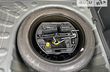 Позашляховик / Кросовер Peugeot 3008 2012 в Стрию