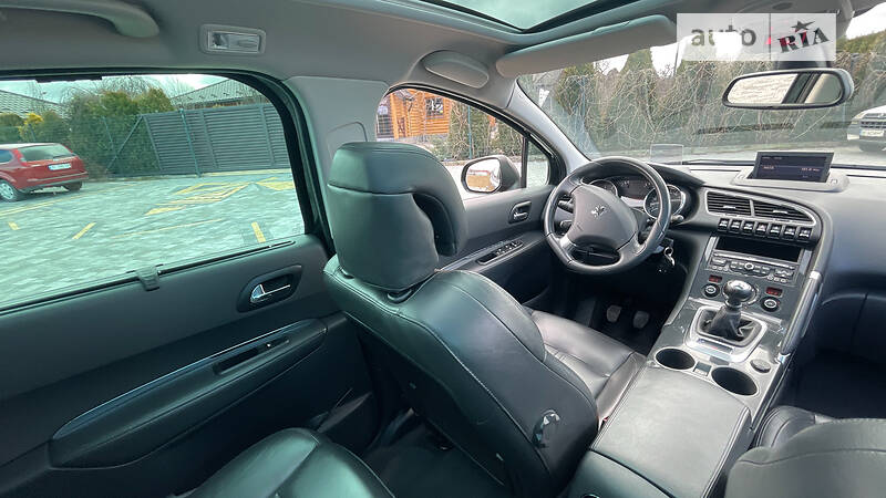 Внедорожник / Кроссовер Peugeot 3008 2010 в Стрые