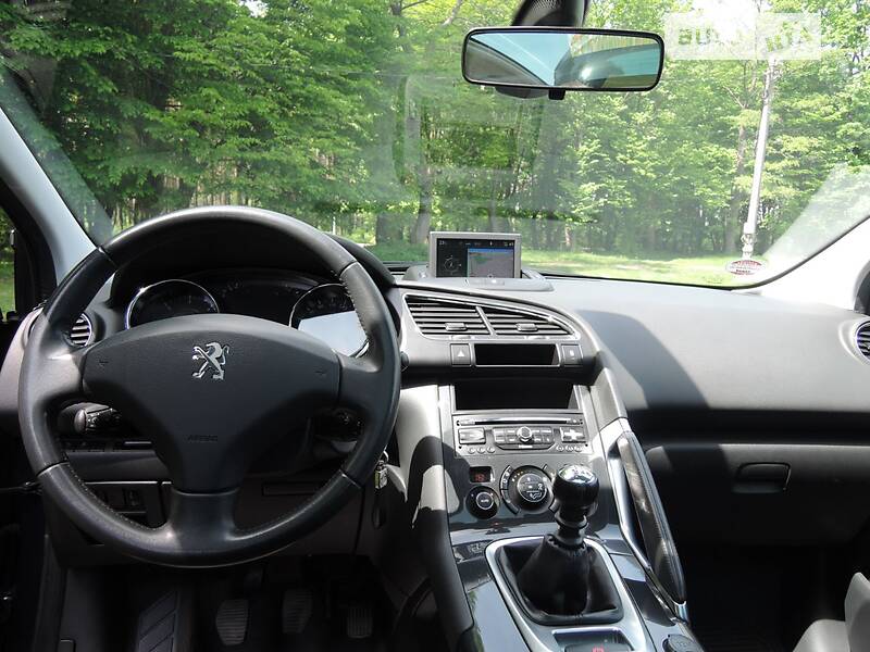 Універсал Peugeot 3008 2014 в Львові