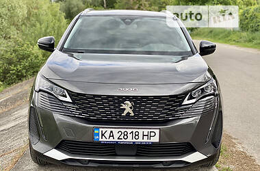 Позашляховик / Кросовер Peugeot 3008 2022 в 