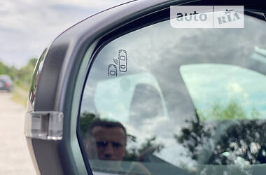 Позашляховик / Кросовер Peugeot 3008 2022 в 
