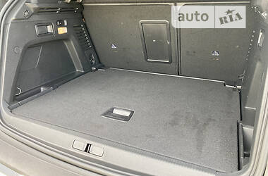 Позашляховик / Кросовер Peugeot 3008 2022 в 