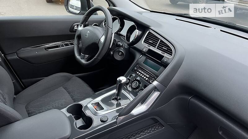 Універсал Peugeot 3008 2013 в Луцьку