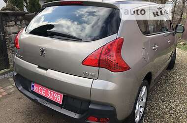 Мінівен Peugeot 3008 2012 в 