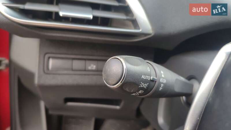 Позашляховик / Кросовер Peugeot 3008 2017 в Миколаєві