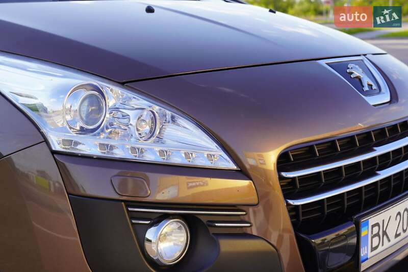 Позашляховик / Кросовер Peugeot 3008 2013 в Рівному