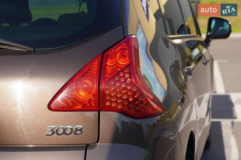 Позашляховик / Кросовер Peugeot 3008 2013 в Рівному