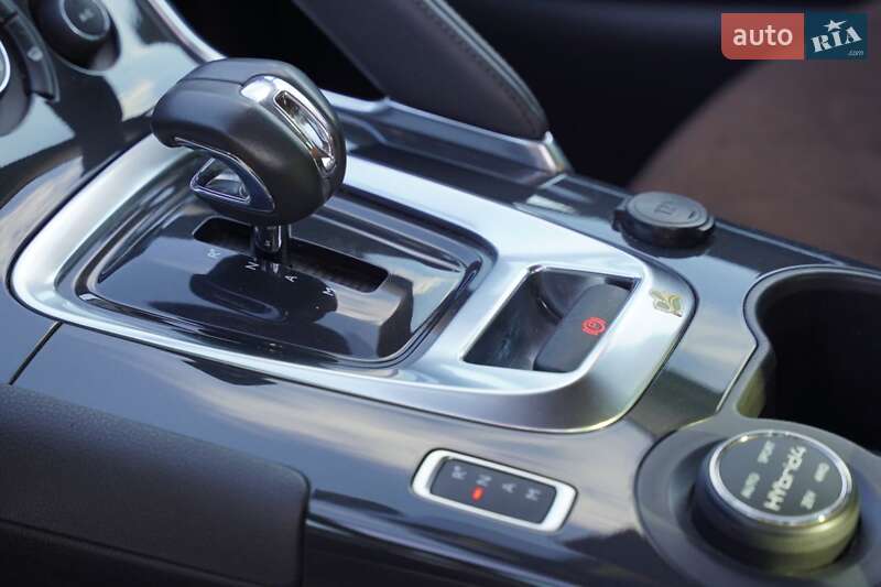 Позашляховик / Кросовер Peugeot 3008 2013 в Рівному