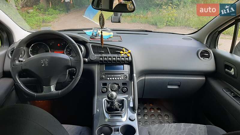 Внедорожник / Кроссовер Peugeot 3008 2011 в Коростене