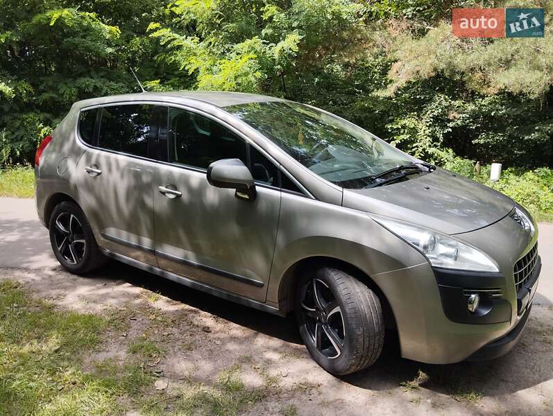 Позашляховик / Кросовер Peugeot 3008 2013 в Львові