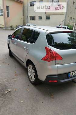 Внедорожник / Кроссовер Peugeot 3008 2010 в Калуше