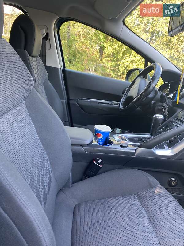 Внедорожник / Кроссовер Peugeot 3008 2012 в Кривом Роге