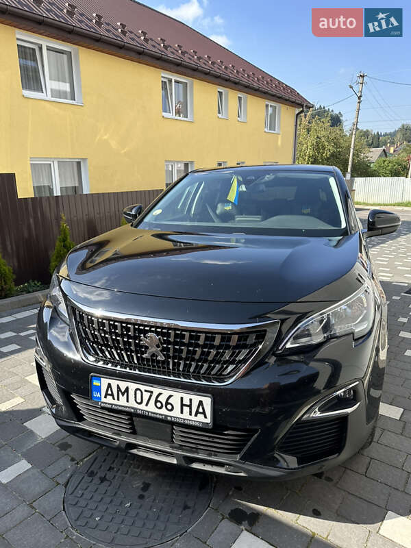 Внедорожник / Кроссовер Peugeot 3008 2017 в Киеве