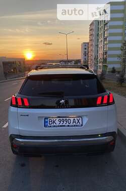 Внедорожник / Кроссовер Peugeot 3008 2017 в 