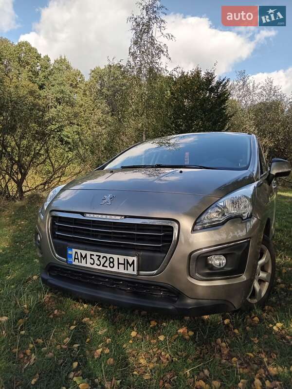 Позашляховик / Кросовер Peugeot 3008 2013 в Звягелі