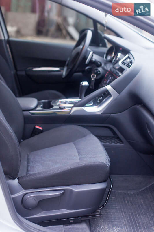 Внедорожник / Кроссовер Peugeot 3008 2009 в Львове фото 10 Внедорожник / Кроссовер Peugeot 3008 2009 в Львове