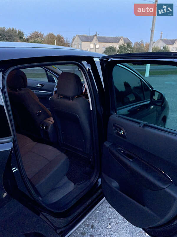 Позашляховик / Кросовер Peugeot 3008 2011 в Дубні