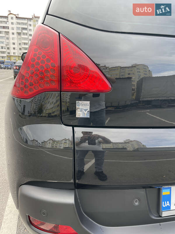 Позашляховик / Кросовер Peugeot 3008 2013 в Івано-Франківську