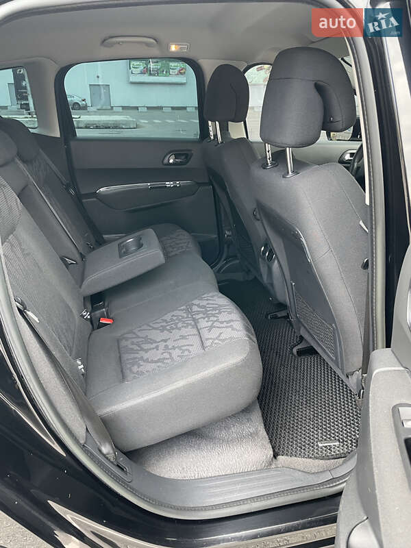 Позашляховик / Кросовер Peugeot 3008 2013 в Івано-Франківську