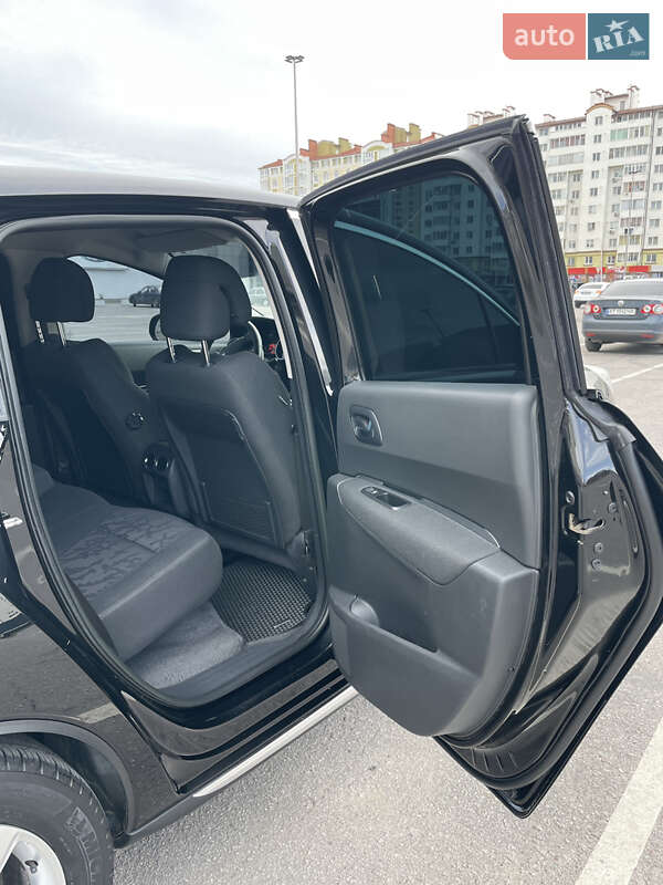 Позашляховик / Кросовер Peugeot 3008 2013 в Івано-Франківську