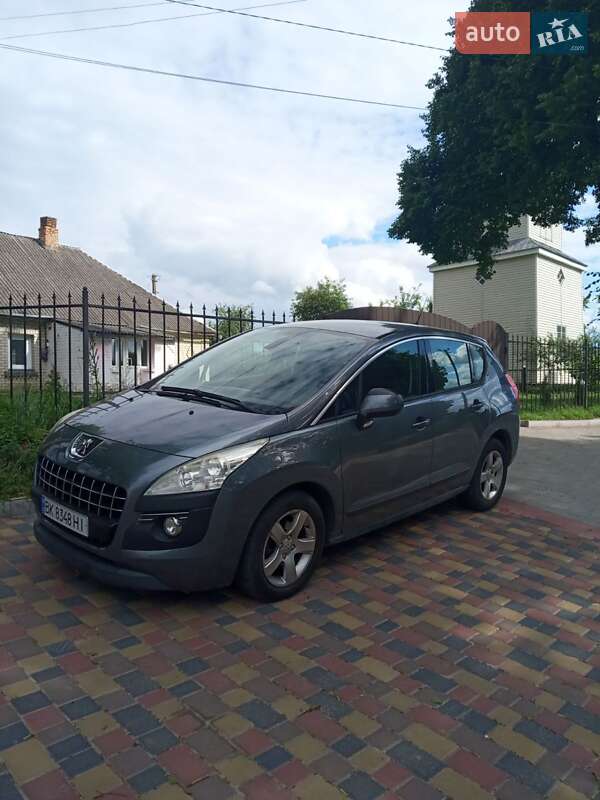 Peugeot 3008 2011