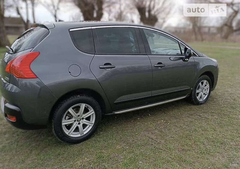 Внедорожник / Кроссовер Peugeot 3008 2010 в Мукачево