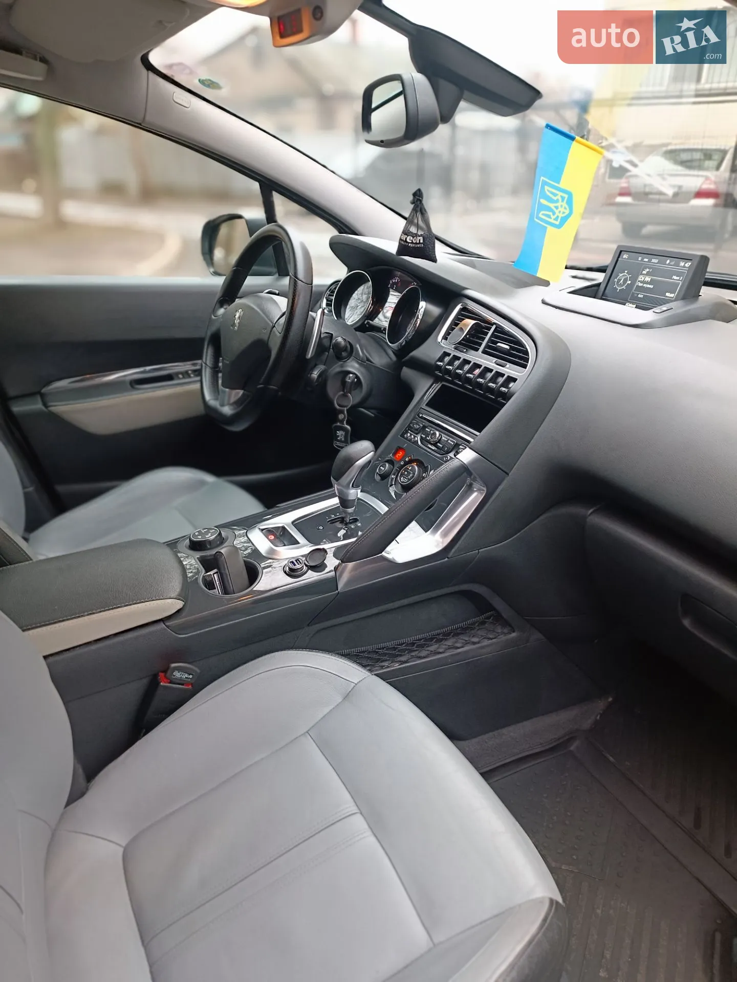 2011 Peugeot 3008 - мініатюра 10