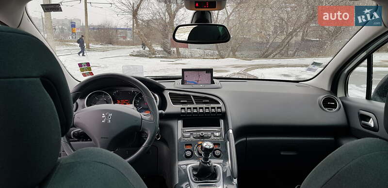 Позашляховик / Кросовер Peugeot 3008 2012 в Харкові