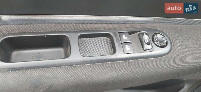 Позашляховик / Кросовер Peugeot 3008 2011 в Красилові