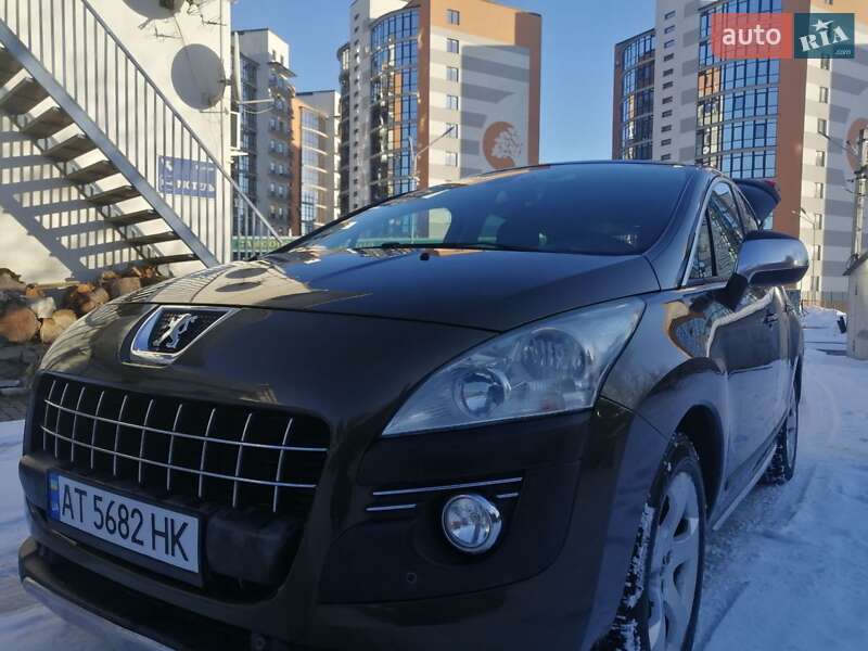 Внедорожник / Кроссовер Peugeot 3008 2011 в Ивано-Франковске