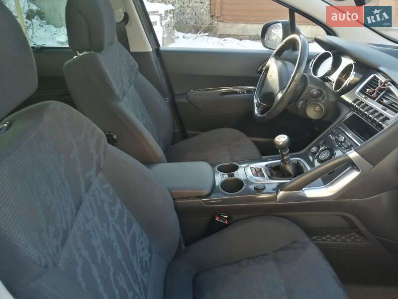Внедорожник / Кроссовер Peugeot 3008 2011 в Ивано-Франковске