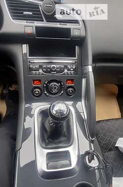 Позашляховик / Кросовер Peugeot 3008 2013 в Звягелі