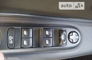 Внедорожник / Кроссовер Peugeot 3008 2015 в 