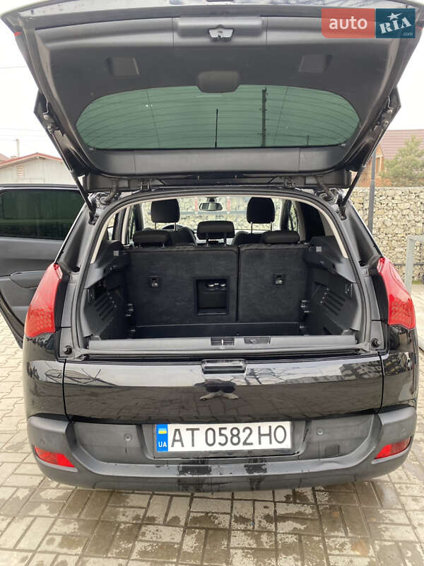 Позашляховик / Кросовер Peugeot 3008 2012 в Івано-Франківську