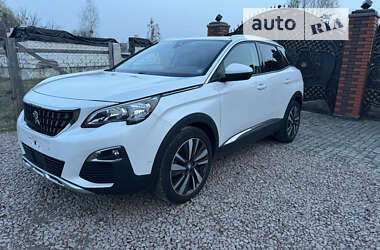 Внедорожник / Кроссовер Peugeot 3008 2019 в Коростене