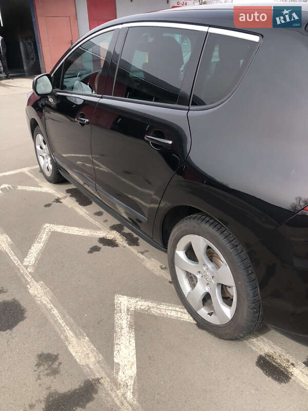 Внедорожник / Кроссовер Peugeot 3008 2009 в Калиновке