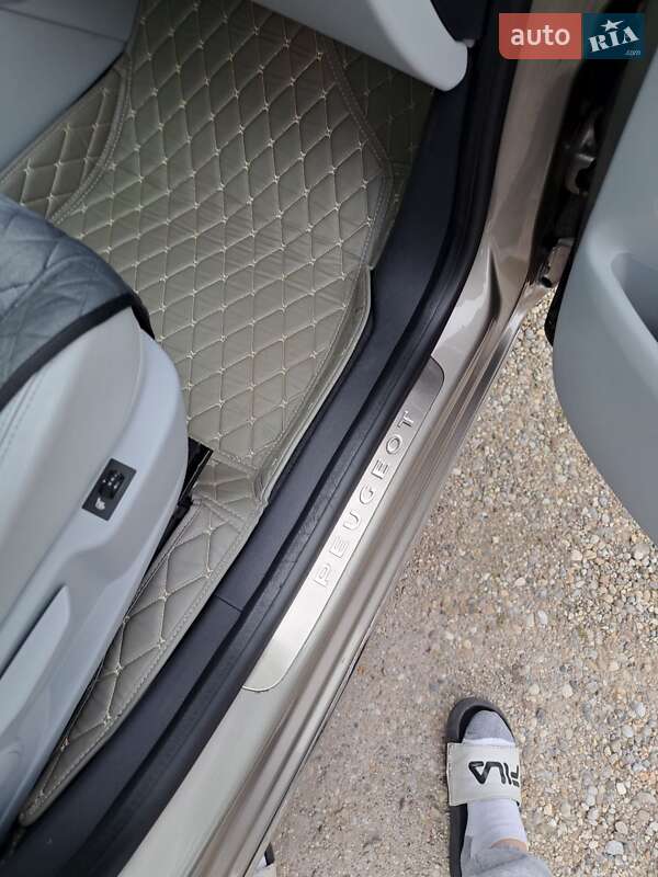 Внедорожник / Кроссовер Peugeot 3008 2014 в Иршаве