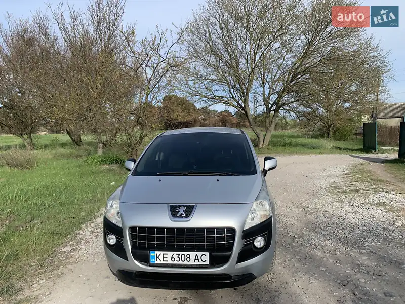 Peugeot 3008 2011