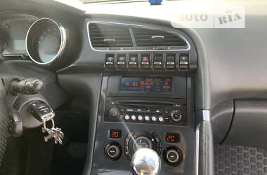 Позашляховик / Кросовер Peugeot 3008 2011 в Кам'янському