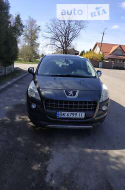Позашляховик / Кросовер Peugeot 3008 2013 в Рівному