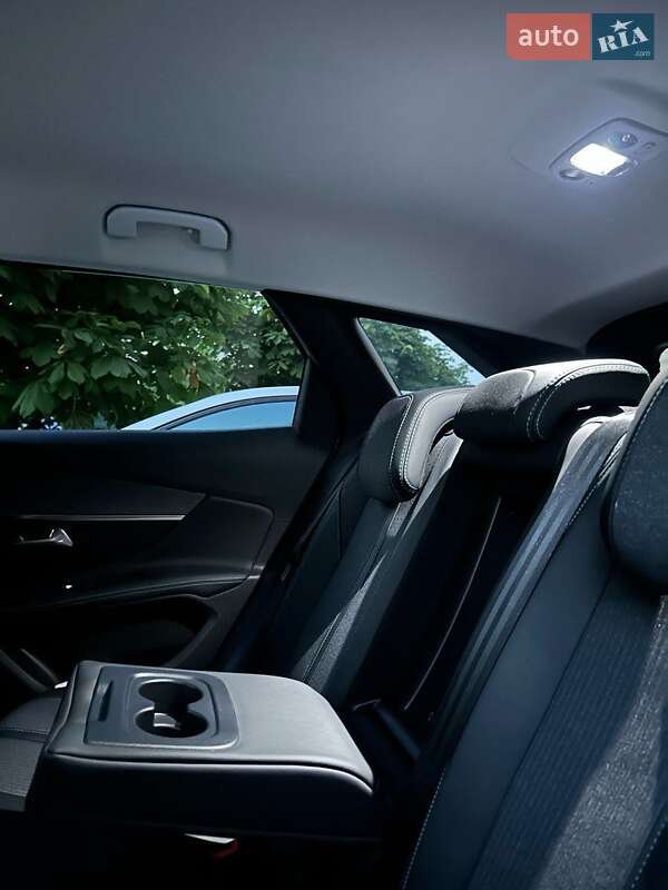 Позашляховик / Кросовер Peugeot 3008 2021 в Києві