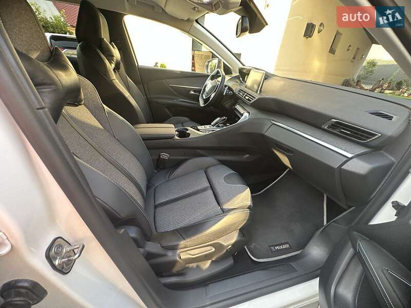 Позашляховик / Кросовер Peugeot 3008 2021 в Києві