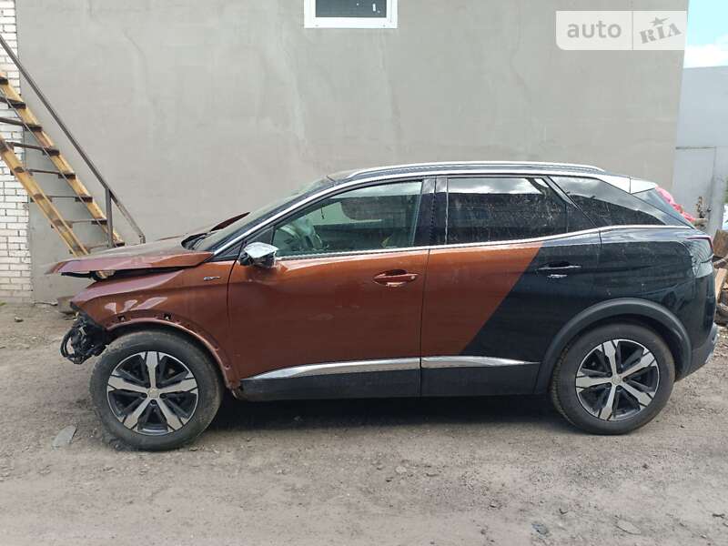 Внедорожник / Кроссовер Peugeot 3008 2016 в Киеве