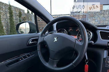 Внедорожник / Кроссовер Peugeot 3008 2012 в Стрые