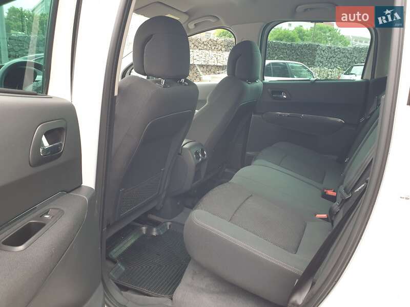 Внедорожник / Кроссовер Peugeot 3008 2014 в Луцке